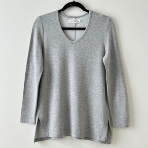 Workshop Republic Gray V-Neck Long Sleeve Top